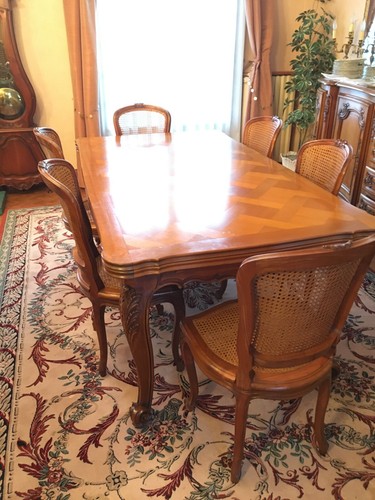 Table chaises salle a - et,